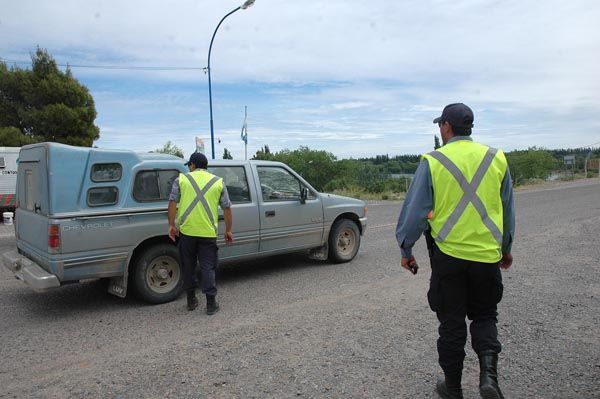 Robo a transporte del correo con fúsil automático en la Línea Sur