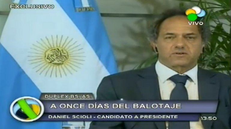 Scioli no visitará la región y ayer hizo campaña por la TV Pública.