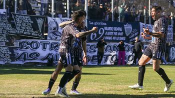 los golazos de cipo ante kimberley y la tabla de la zona campeonato del federal a