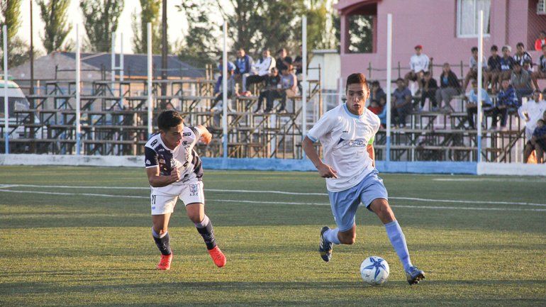 Adrián Mora no jugará frente al equipo de la Liga de Avellaneda.