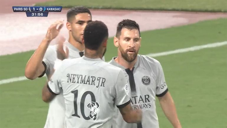 De derecha: así fue el primer gol de Messi en la temporada