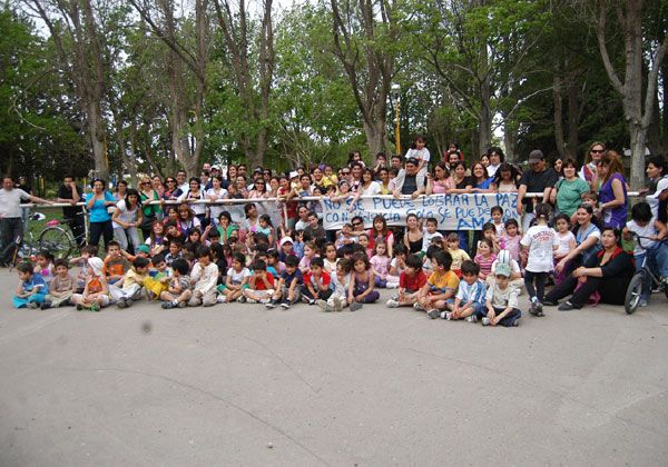 Los niños, unidos por la paz
