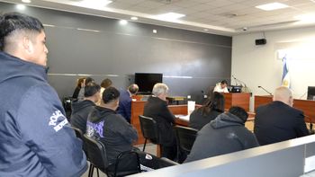Los tres policías acusados, en la audiencia de formulación de cargos realizada este jueves en los tribunales cipoleños. 