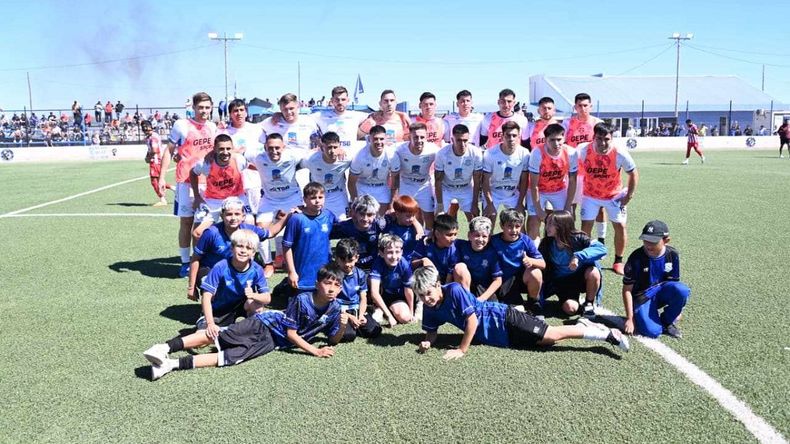 Una apuesta fuerte: Deportivo Rincón confirmó a su DT para la temporada 2026