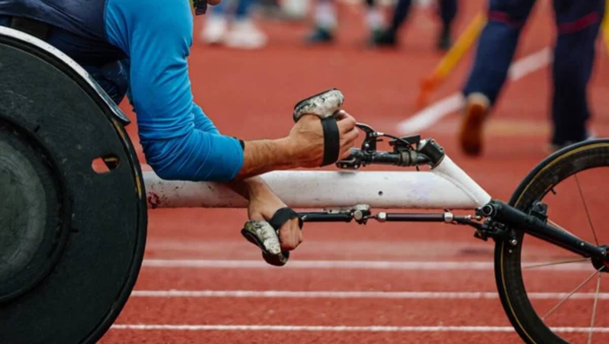 La falta del equipamiento impactó en la carrera del atleta.
