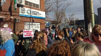 Vecinos y comerciantes denunciaron una ola de robos y exigieron seguridad.