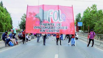 Los cortes se extendieron durante seis horas. Afectaron los pasos por los dos puentes de la Ruta 22 y el cruce al que se accede desde la Ruta 151.