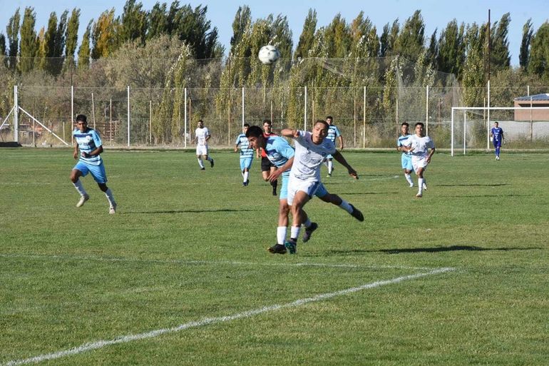 La Amistad-Atlético Regina, el partido de la fecha de la Liga Confluencia en fotos