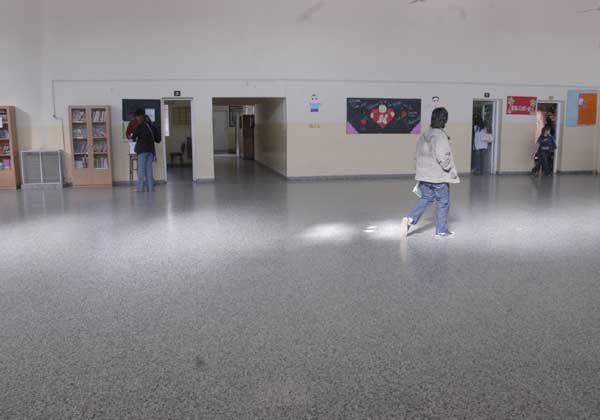 Delincuentes ingresaron a la Escuela Nº 131 y provocaron destrozos