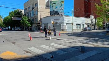 comenzo un recambio cloacal en pleno centro de cipolletti y hubo interrupcion del transito