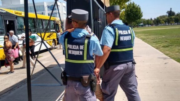 Manoseó a una joven en el colectivo y fue demorado