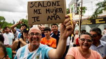 la previa de argentina-curazao: scaloni, mi mujer te ama, escribio un hincha