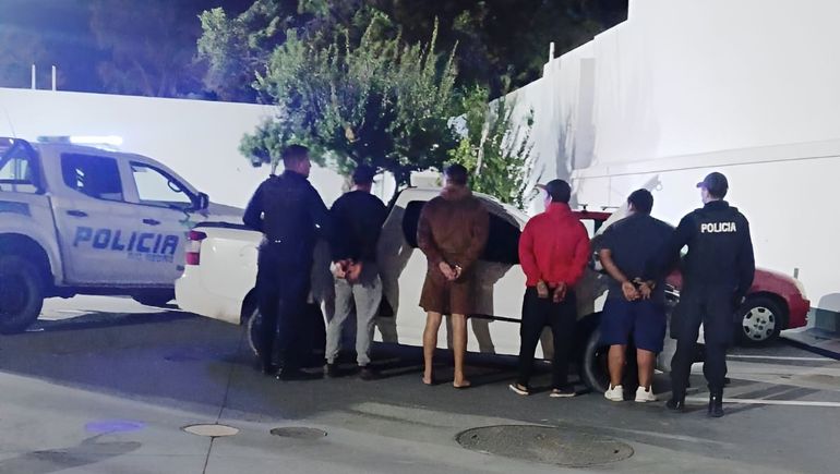 El dueño de la camioneta robada citó al vendedor y fue con la policía. Cuatro hombres fueron detenidos.&nbsp;