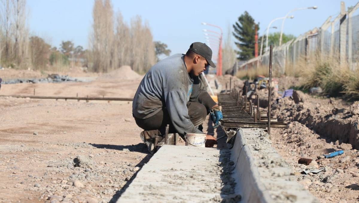 Construirán 700 metros de cordón cuneta en calle Estado de Israel.