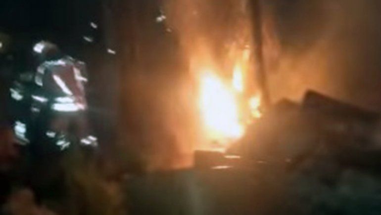Una familia lo perdió todo tras incendiarse su casilla en Barrio Nuevo