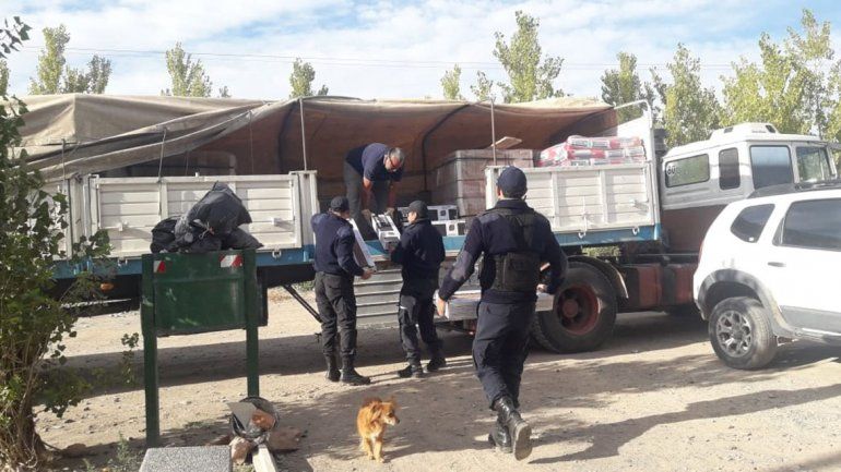 Un ladrón escondió el botín en la casa de su vecina