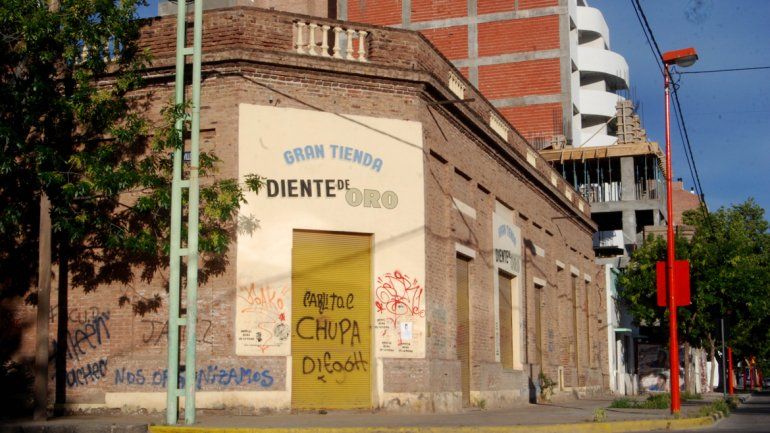 Además del desarrollo de obras