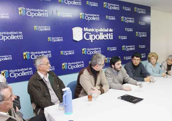 El Municipio agasajó a los escritores con motivo de celebrarse su día
