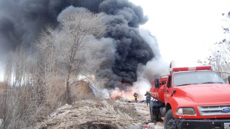 Día de mucho trabajo para los bomberos cipoleños