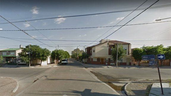 Borrachos metieron a su amigo en el baúl y terminaron detenidos