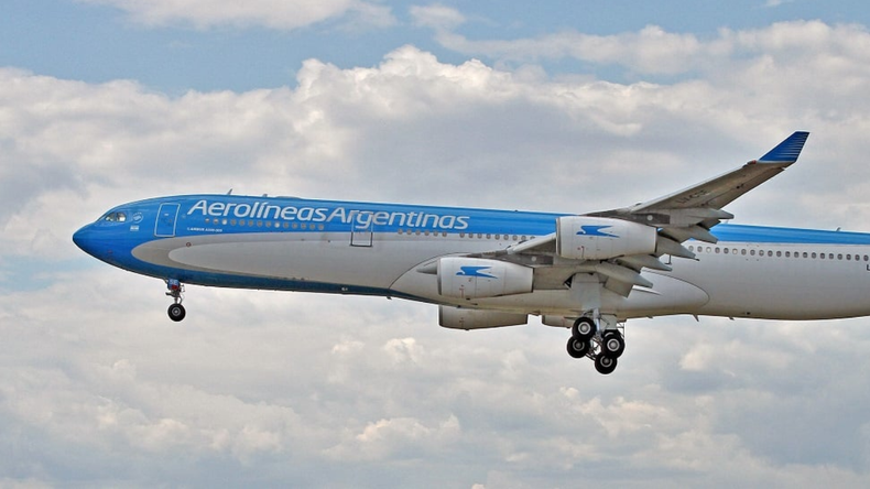 Aerolíneas Argentinas lanza Aerolíneas Friday con vuelos en hasta 18 cuotas sin interés