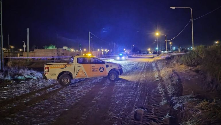 El sector del barrio Preiss donde ocurrió el crimen fue acordonado por la Policía. 