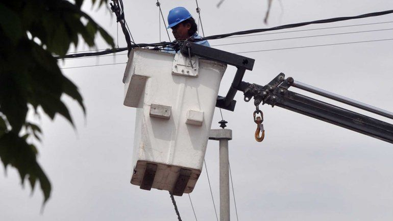 Una falla dejó sin luz a Neuquén y Cipolletti
