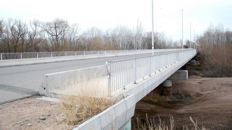 Exigen detalles del tercer puente