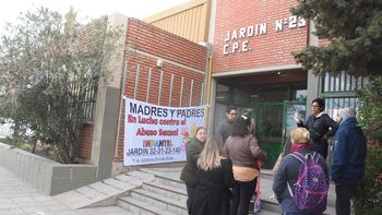 denuncias por abusos en los jardines: tension con las familias