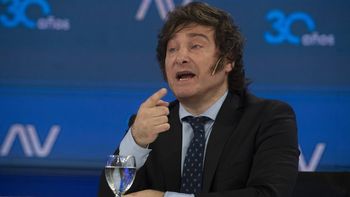 javier milei: la convertibilidad despertaba dudas y fue el programa mas exitoso de la argentina.
