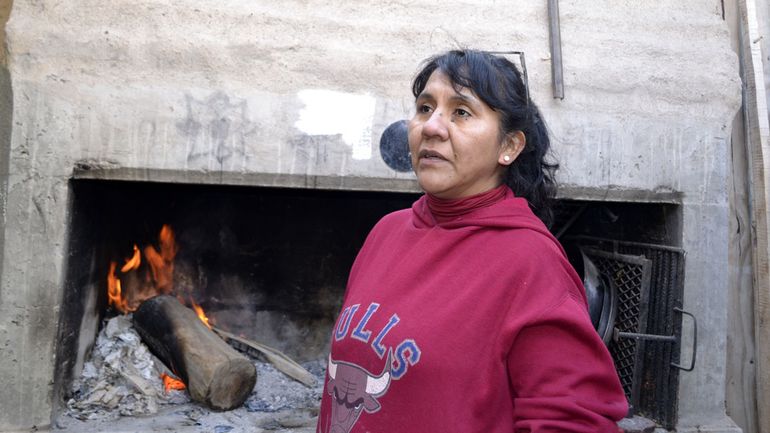 Marian Santillán, lleva adelante el comedor “Los afortunados de Labraña”, un espacio comunitario autogestivo y familiar.