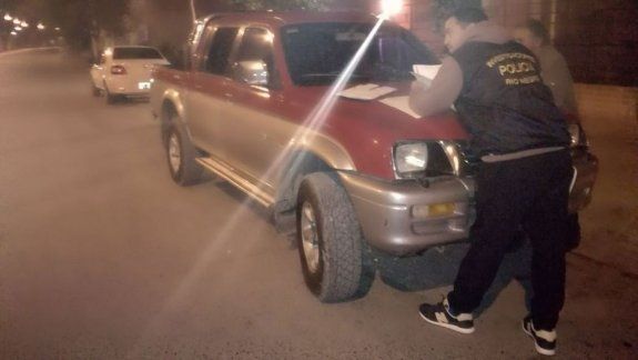 La camioneta estaba estacionada en la calle Ceferino Namuncurá al 1400.