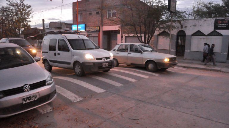 Los reductores de velocidad se multiplican en todas las calles cipoleñas.