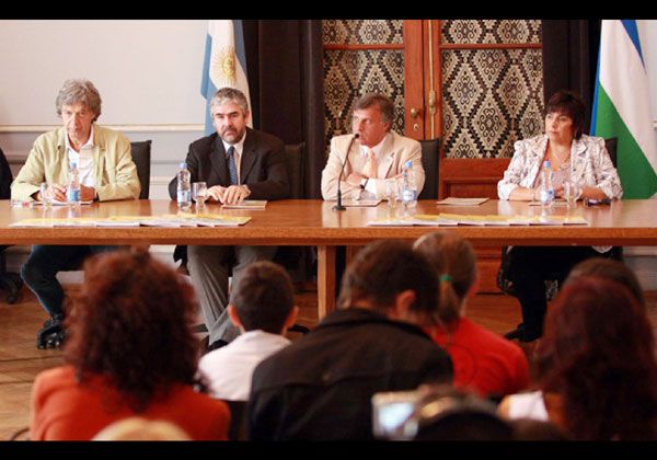 Se presentó el libro “Pinto Río Negro”