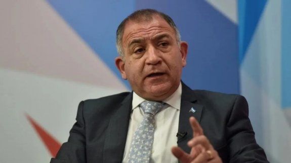 Repudiable comentario de Luis Juez sobre los penes de madera