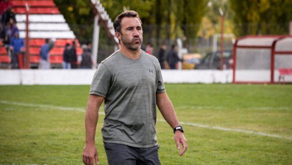 Landeiro, que actualmente dirige a Neuquén en la Araucanía, vuelve al ruedo.