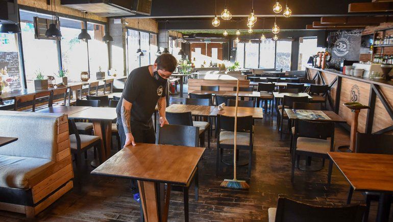 Neuquén: restaurantes y bares se preparan para la reapertura