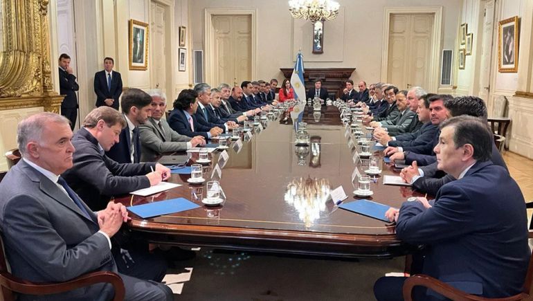 Reunión fundamental para avanzar en el tratamiento de la Ley Ómnibus.