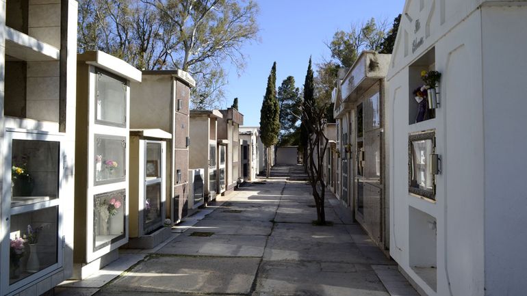 El jueves 25 de diciembre el Cementerio local permanecer&aacute; cerrado.&nbsp;