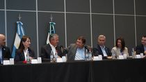 Los gobernadores de Río Negro y Neuquén, junto a sus ministros, definen una agenda común.