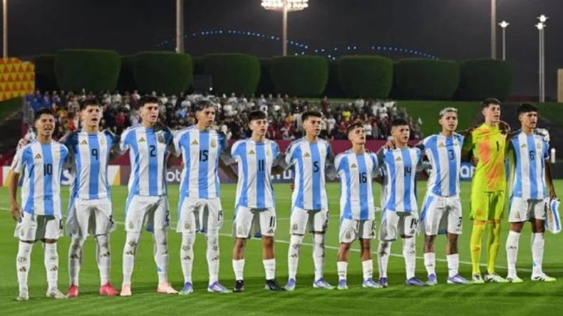 Le sigue los pasos: cuál es la joya del fútbol argentino por la que viene a la carga el Barcelona | LMCipolletti.com Le sigue los pasos: cuál es la joya del fútbol argentino por la que viene a la carga el Barcelona
