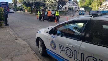 mas de 50 detenidos en bariloche por incumplir restricciones horarias