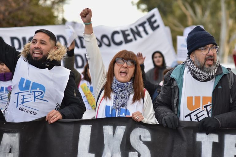La secretaria general de Unter, Silvana Inostroza, pidió por un nuevo llamado de paritarias.