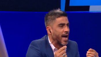 amenaza a bulos en vivo: ya volo uno, volas vos tambien eh