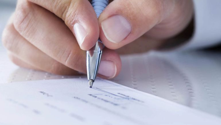 Quisieron estafar a un cliente y pagaron para zafar