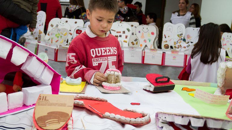 Todo el color de la Feria de Ciencias de la Escuela 258