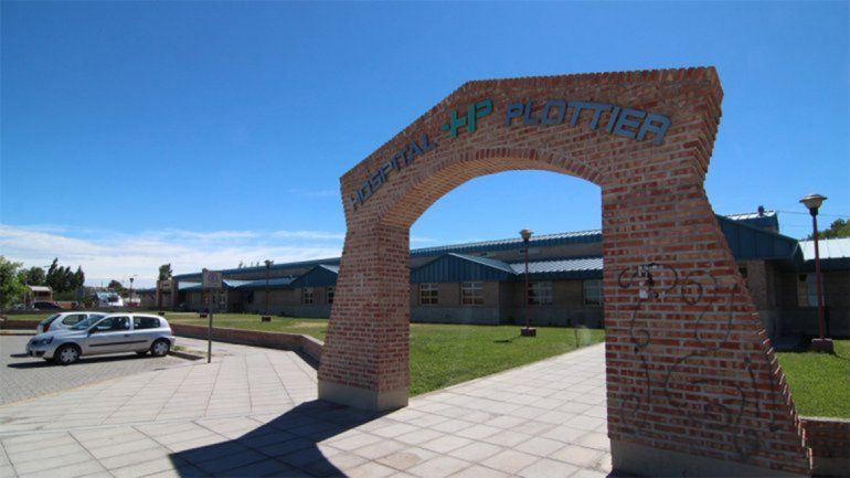 Intentó suicidarse prendiéndose fuego y terminó quemando a su esposa y a dos policías