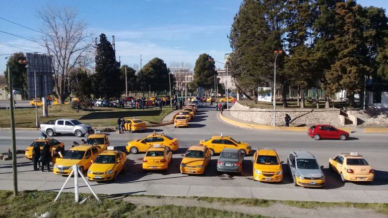 Mirá el mapa de los cortes por la protesta de taxistas en el Alto Valle