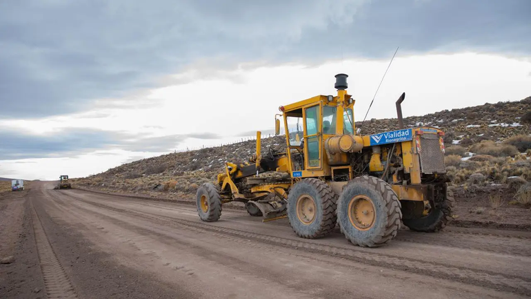 Vialidad Rionegrina invirtió casi $25.000 millones en obras y mantenimiento dentro de la provincia.