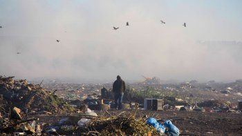 la ciudad volvio a amanecer tapada de humo y la muni no logra resolver el problema